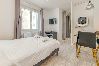Studio in Grenoble - 15min walk to hyper-centre: real double bed, wifi  Studio in Grenoble - 15min walk to hyper-centre: real double bed, wifi
