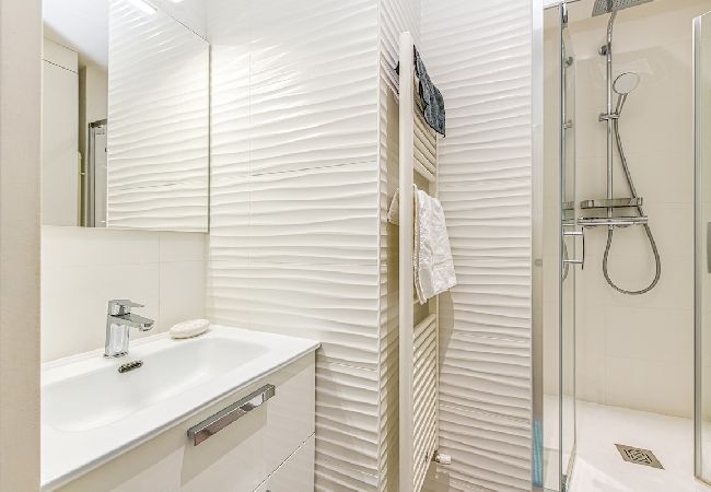 Studio in Grenoble - Cozy nest, fully equipped, free wifi  Studio in Grenoble - Cozy nest, fully equipped, free wifi