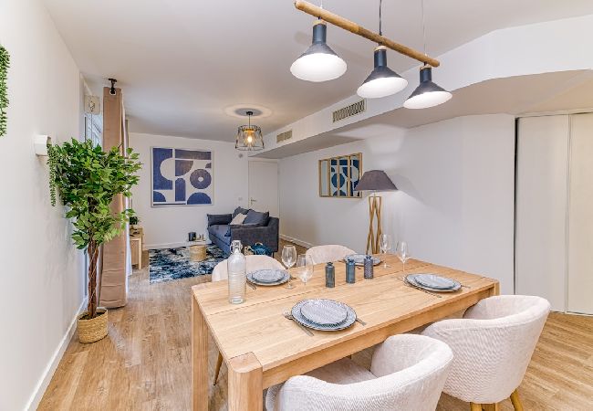 Apartment in Grenoble - Gare district, 2 people, fiber wifi, balcony  Apartment in Grenoble - Gare district, 2 people, fiber wifi, balcony