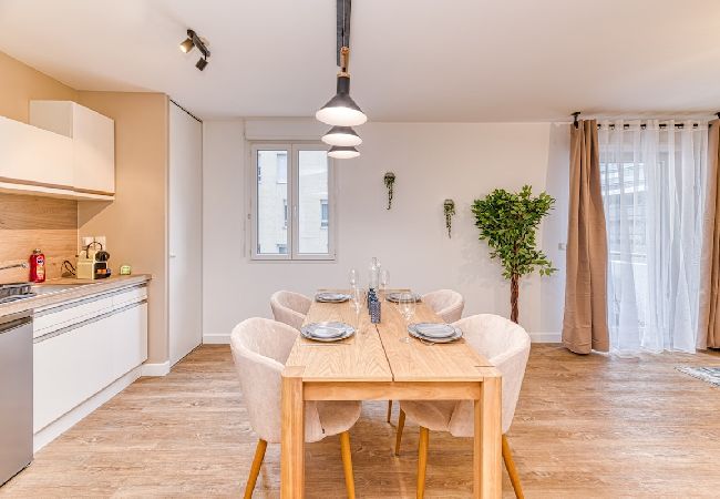 Apartment in Grenoble - Gare district, 2 people, fiber wifi, balcony  Apartment in Grenoble - Gare district, 2 people, fiber wifi, balcony