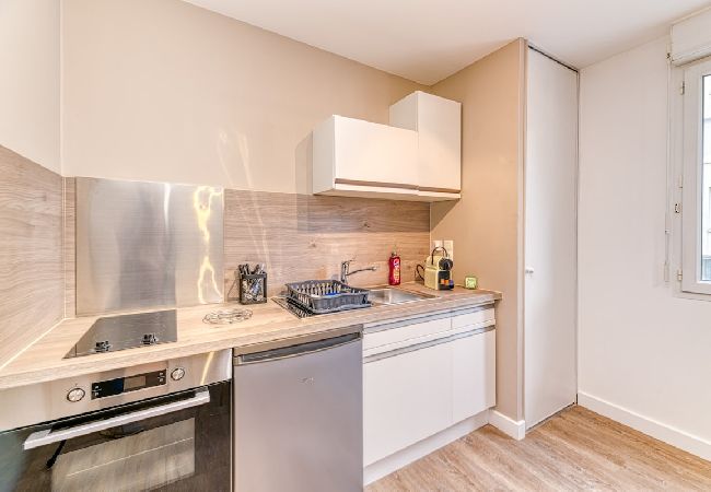 Apartment in Grenoble - Gare district, 2 people, fiber wifi, balcony  Apartment in Grenoble - Gare district, 2 people, fiber wifi, balcony