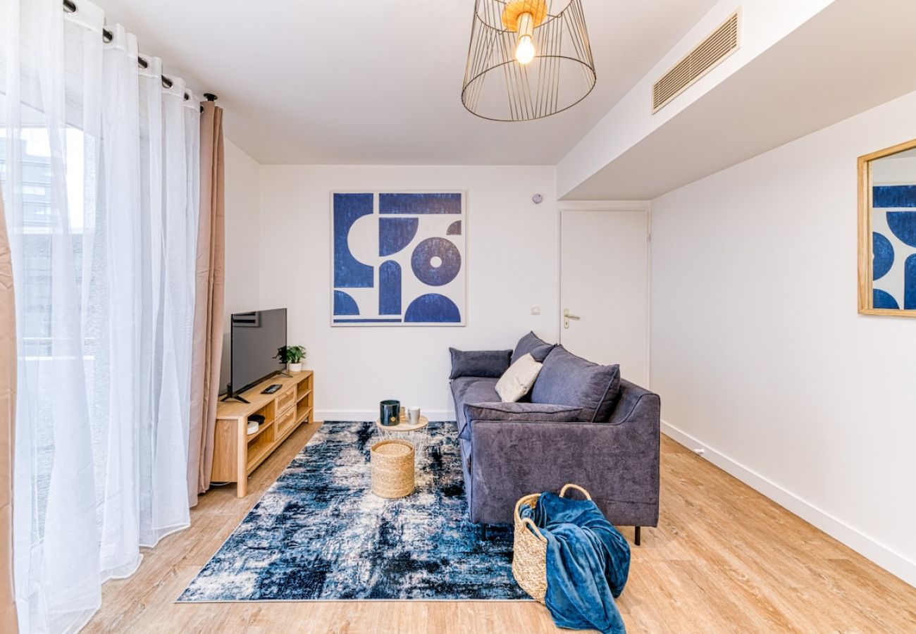 Apartment in Grenoble - Gare district, 2 people, fiber wifi, balcony  Apartment in Grenoble - Gare district, 2 people, fiber wifi, balcony