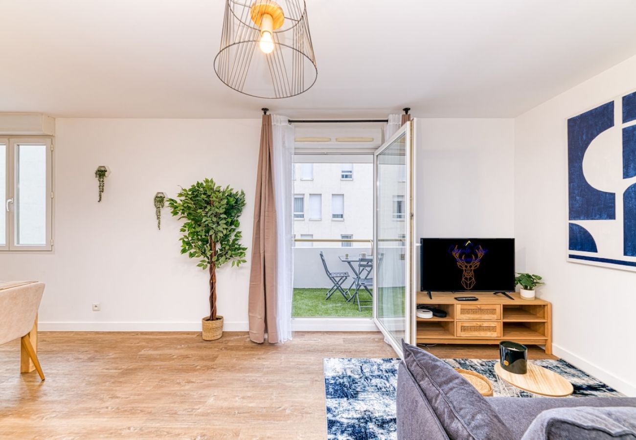 Apartment in Grenoble - Gare district, 2 people, fiber wifi, balcony  Apartment in Grenoble - Gare district, 2 people, fiber wifi, balcony