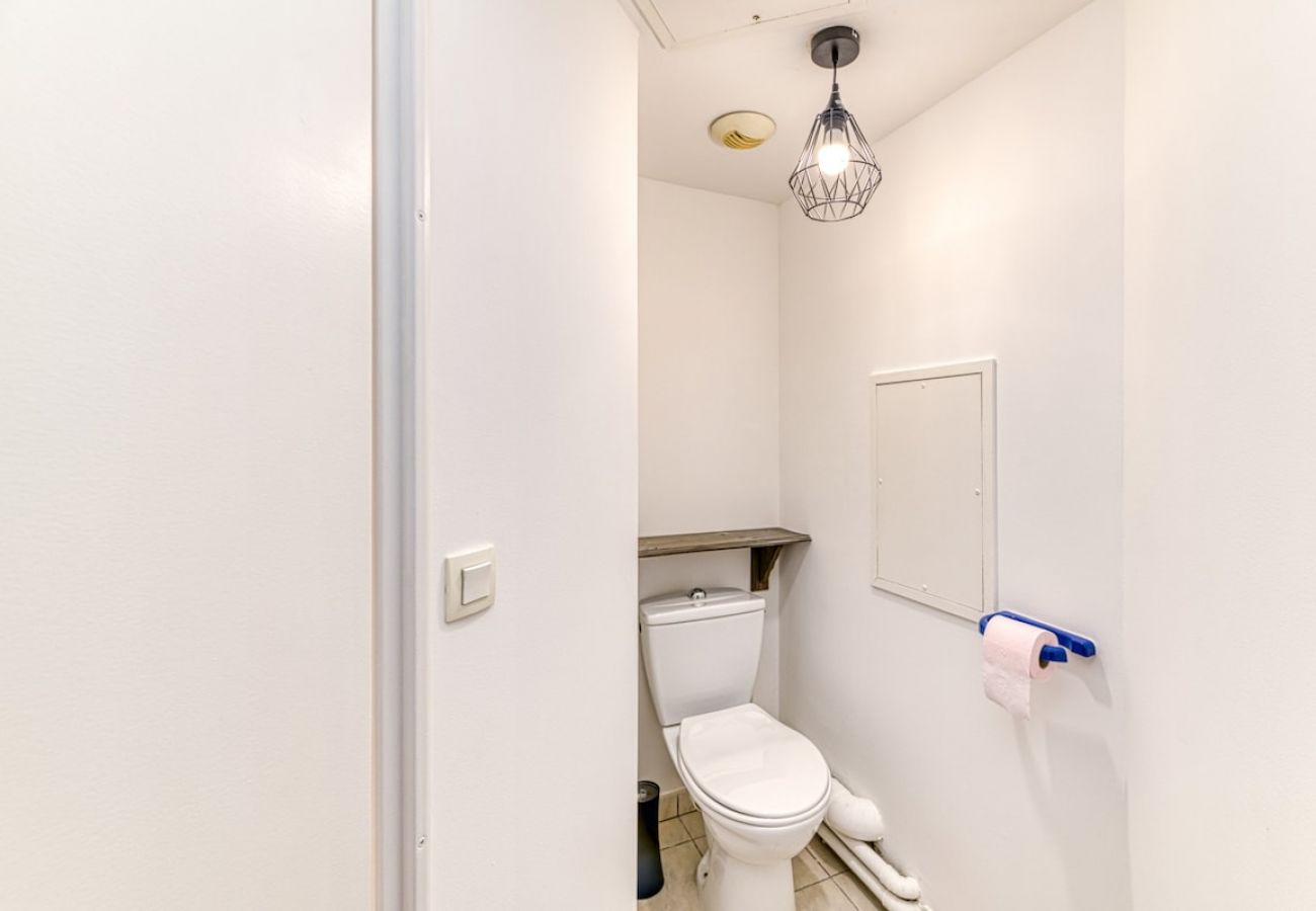 Apartment in Grenoble - Gare district, 2 people, fiber wifi, balcony  Apartment in Grenoble - Gare district, 2 people, fiber wifi, balcony