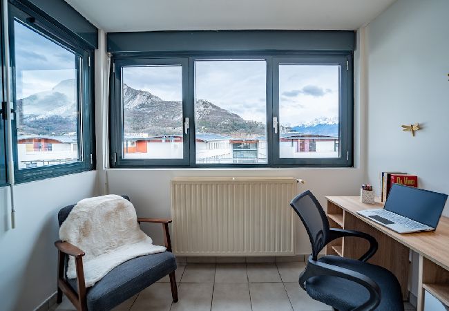 Apartment in Grenoble - Elegant accommodation+garage+air conditioning Apartment in Grenoble - Elegant accommodation+garage+air conditioning