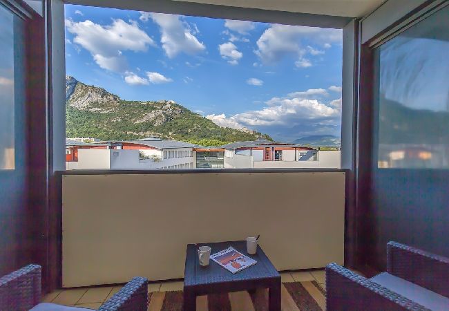 Apartment in Grenoble - Elegant accommodation+garage+air conditioning Apartment in Grenoble - Elegant accommodation+garage+air conditioning