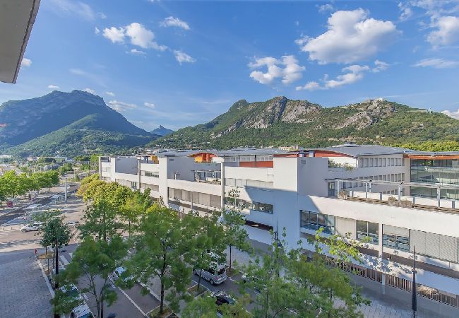 Apartment in Grenoble - Elegant accommodation+garage+air conditioning Apartment in Grenoble - Elegant accommodation+garage+air conditioning