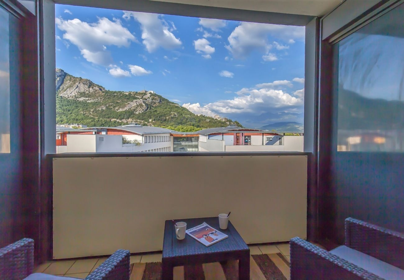 Apartment in Grenoble - Elegant accommodation+garage+air conditioning Apartment in Grenoble - Elegant accommodation+garage+air conditioning