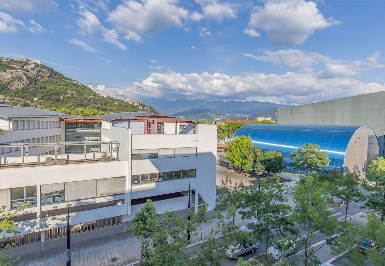 Apartment in Grenoble - Elegant accommodation+garage+air conditioning Apartment in Grenoble - Elegant accommodation+garage+air conditioning