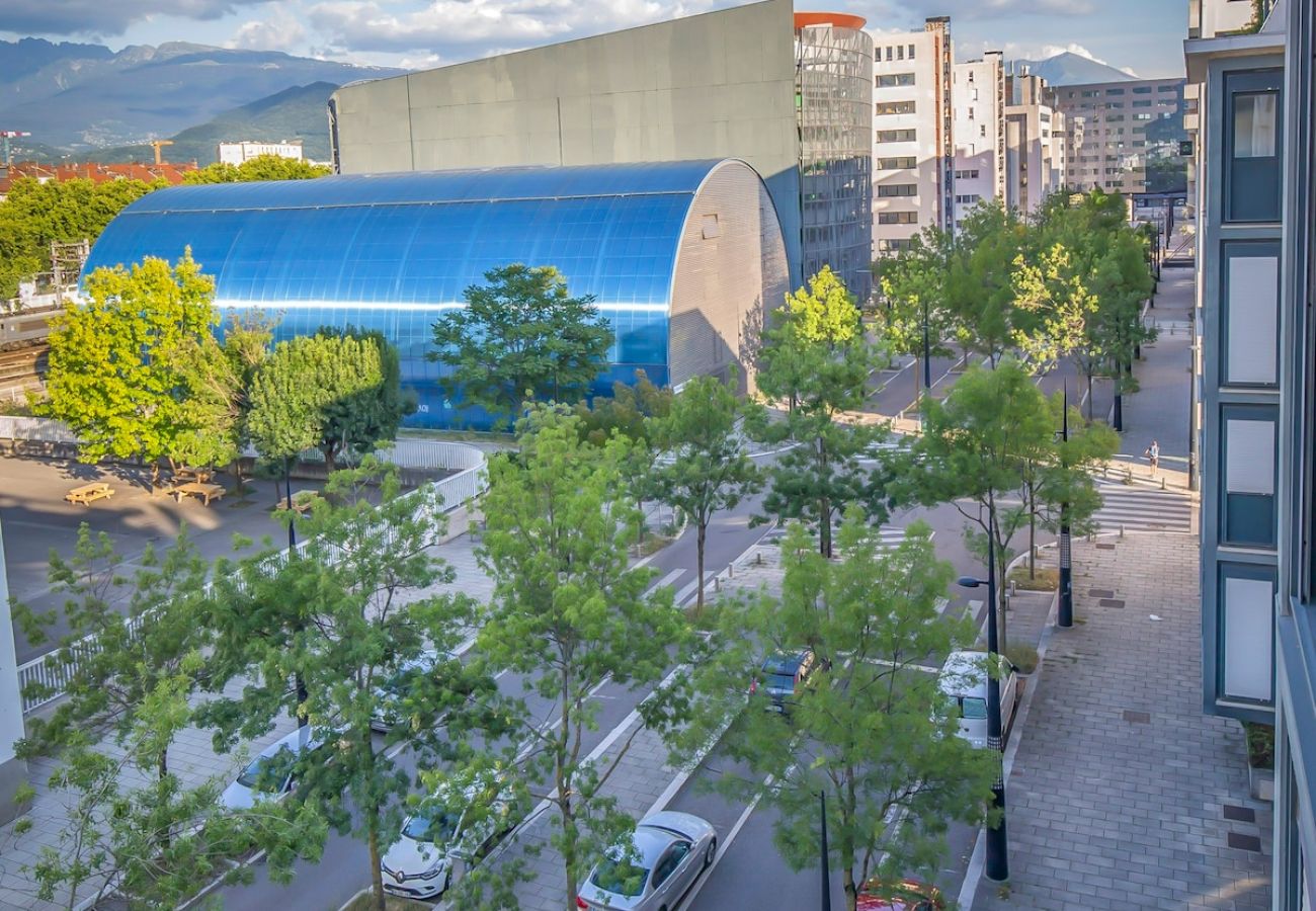 Apartment in Grenoble - Elegant accommodation+garage+air conditioning Apartment in Grenoble - Elegant accommodation+garage+air conditioning
