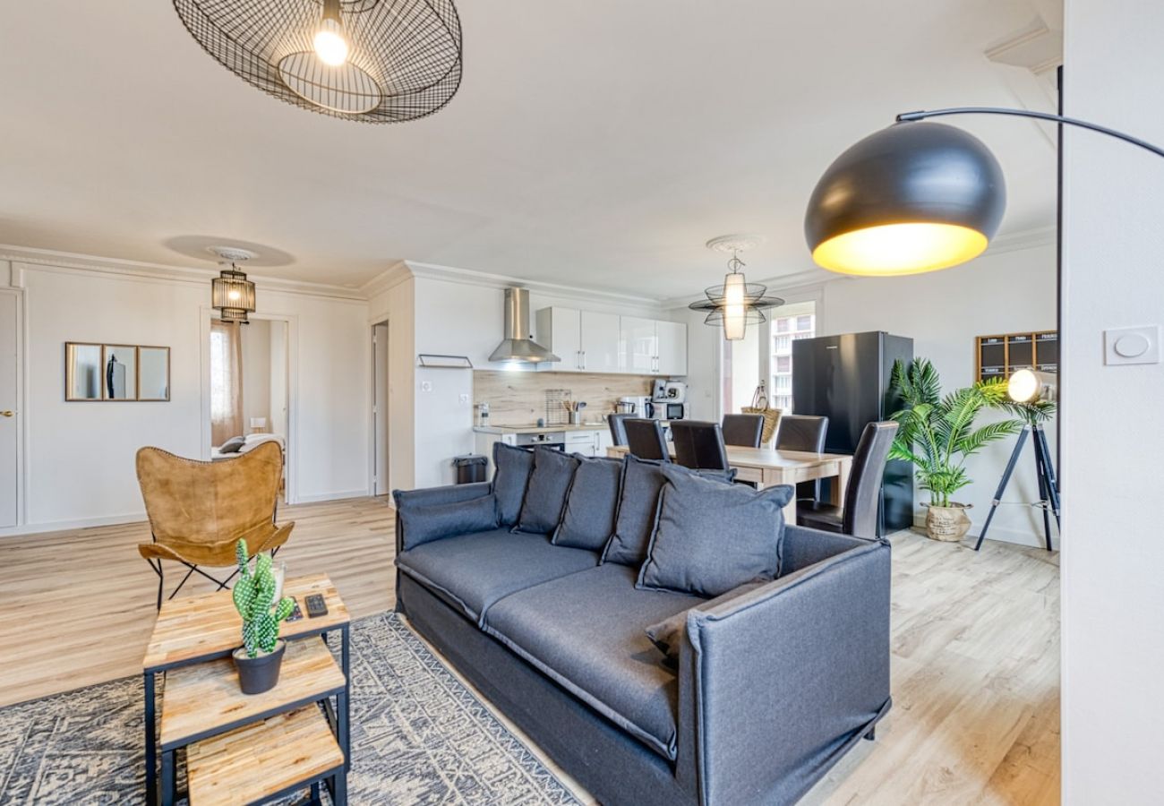 Apartment in Grenoble - Magnificent apartment, 4 bedrooms, fiber wifi 