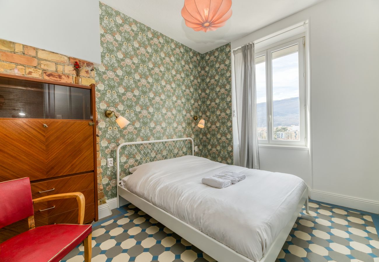Apartment in Grenoble - 90 Jean Jaurès Apartment in Grenoble - 90 Jean Jaurès