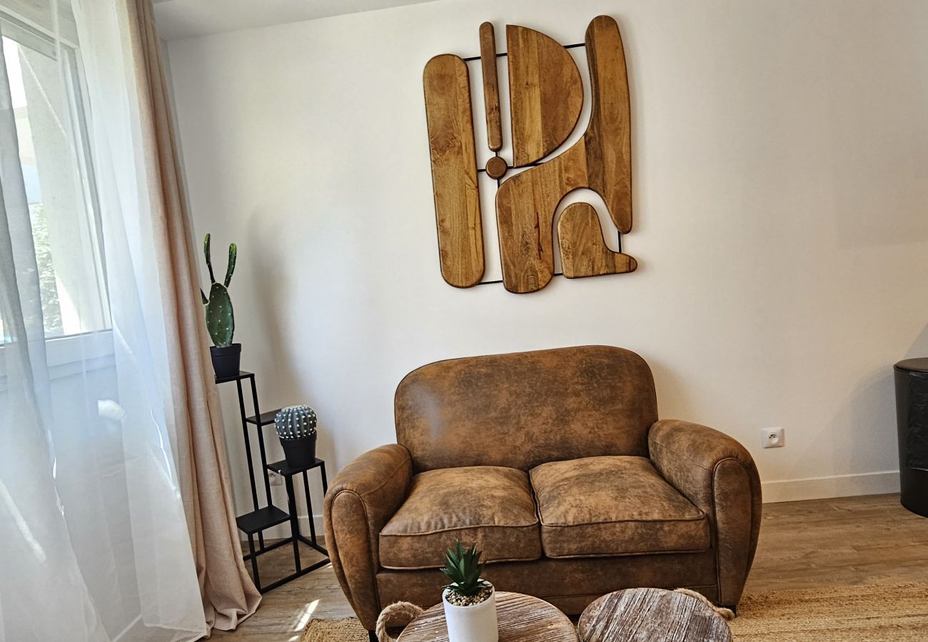 Apartment in Grenoble - Ricard - T2 - wifi - near train station Apartment in Grenoble - Ricard - T2 - wifi - near train station