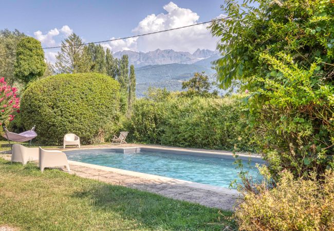  in Saint-Ismier - Saint Ismier - Maison de charme avec piscine face aux montagnes