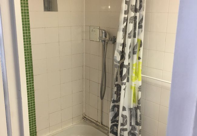 Apartment in Grenoble - Berriat - Spacious & Bright 2 room apartment – 10 min from the train station Apartment in Grenoble - Berriat - Spacious & Bright 2 room apartment – 10 min from the train station