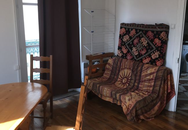 Apartment in Grenoble - Berriat - Spacious & Bright 2 room apartment – 10 min from the train station Apartment in Grenoble - Berriat - Spacious & Bright 2 room apartment – 10 min from the train station