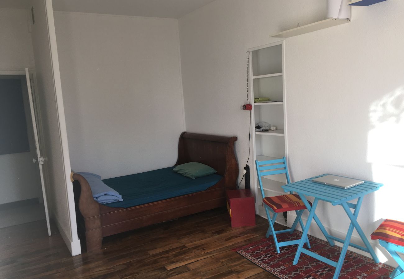 Apartment in Grenoble - Berriat - Spacious & Bright 2 room apartment – 10 min from the train station Apartment in Grenoble - Berriat - Spacious & Bright 2 room apartment – 10 min from the train station