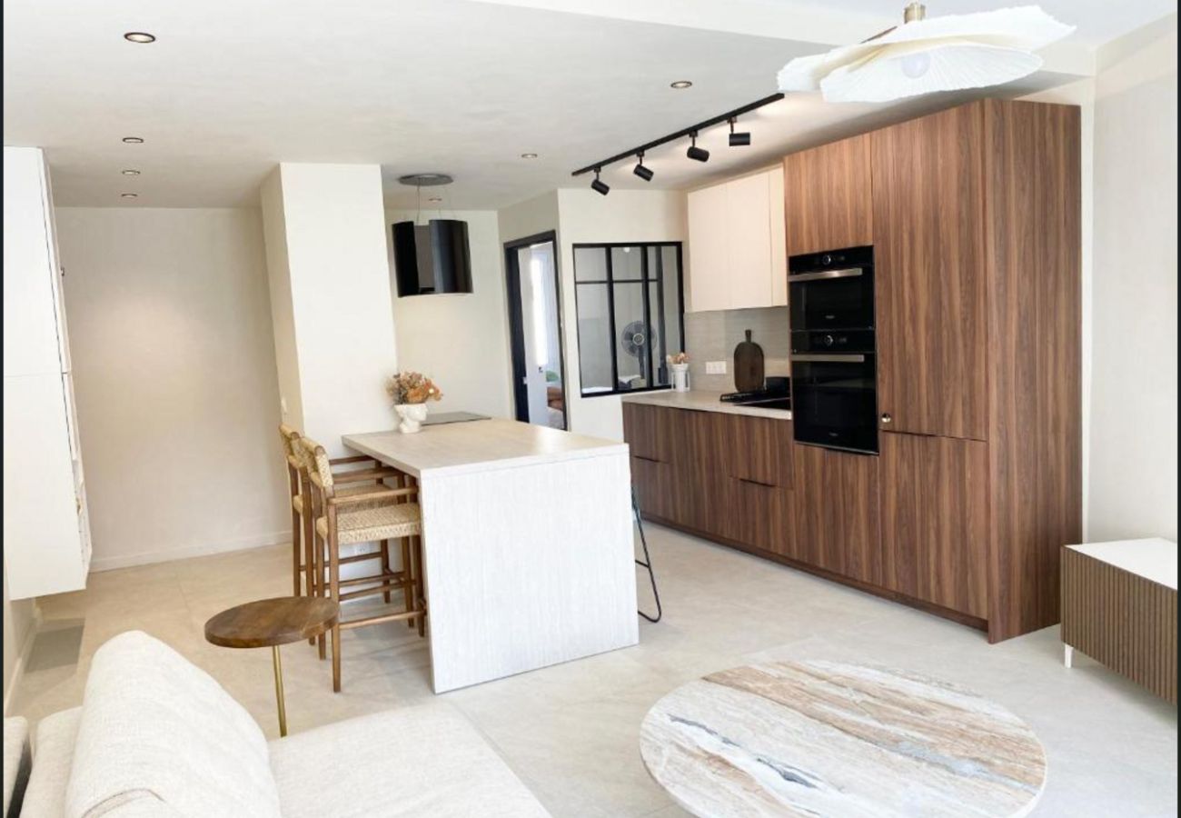 Apartment in Grenoble - 53 Berriat