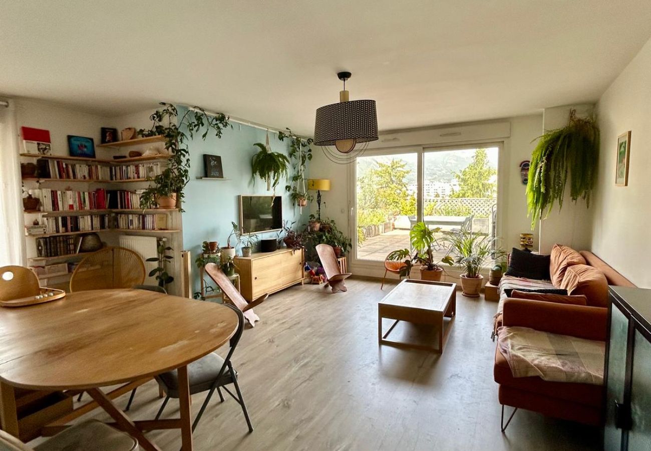 Apartment in Grenoble - Paul Bourget - Le Nid des Cimes – Spacious & Mountain Views
