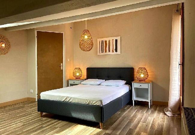 Appartement à Bernin - Cosy au calme, climatisation, 3min A41  Appartement à Bernin - Cosy au calme, climatisation, 3min A41