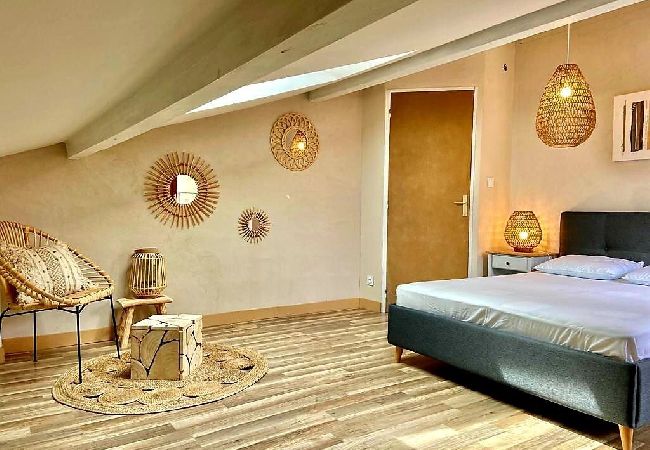 Appartement à Bernin - Cosy au calme, climatisation, 3min A41  Appartement à Bernin - Cosy au calme, climatisation, 3min A41