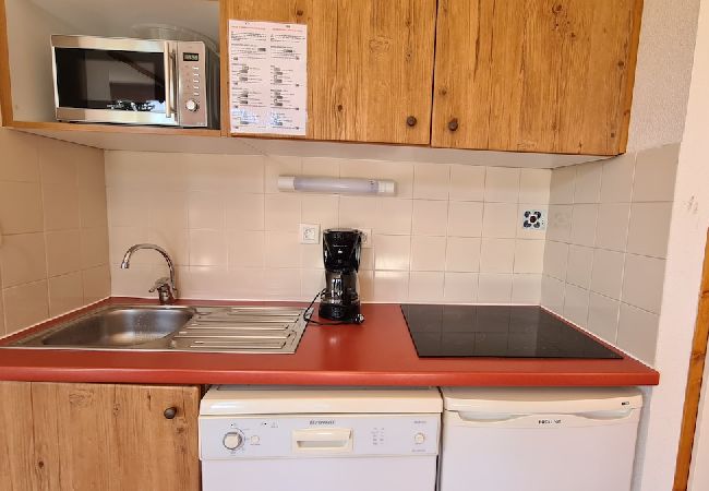 Appartement à Chamrousse - CHAMROUSSE-50m from ski lifts-2 bedrooms-balcony  Appartement à Chamrousse - CHAMROUSSE-50m from ski lifts-2 bedrooms-balcony
