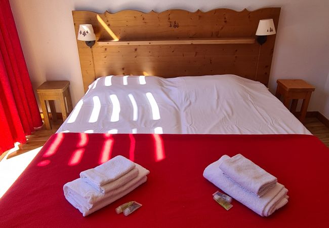 Appartement à Chamrousse - CHAMROUSSE-50m from ski lifts-2 bedrooms-balcony  Appartement à Chamrousse - CHAMROUSSE-50m from ski lifts-2 bedrooms-balcony