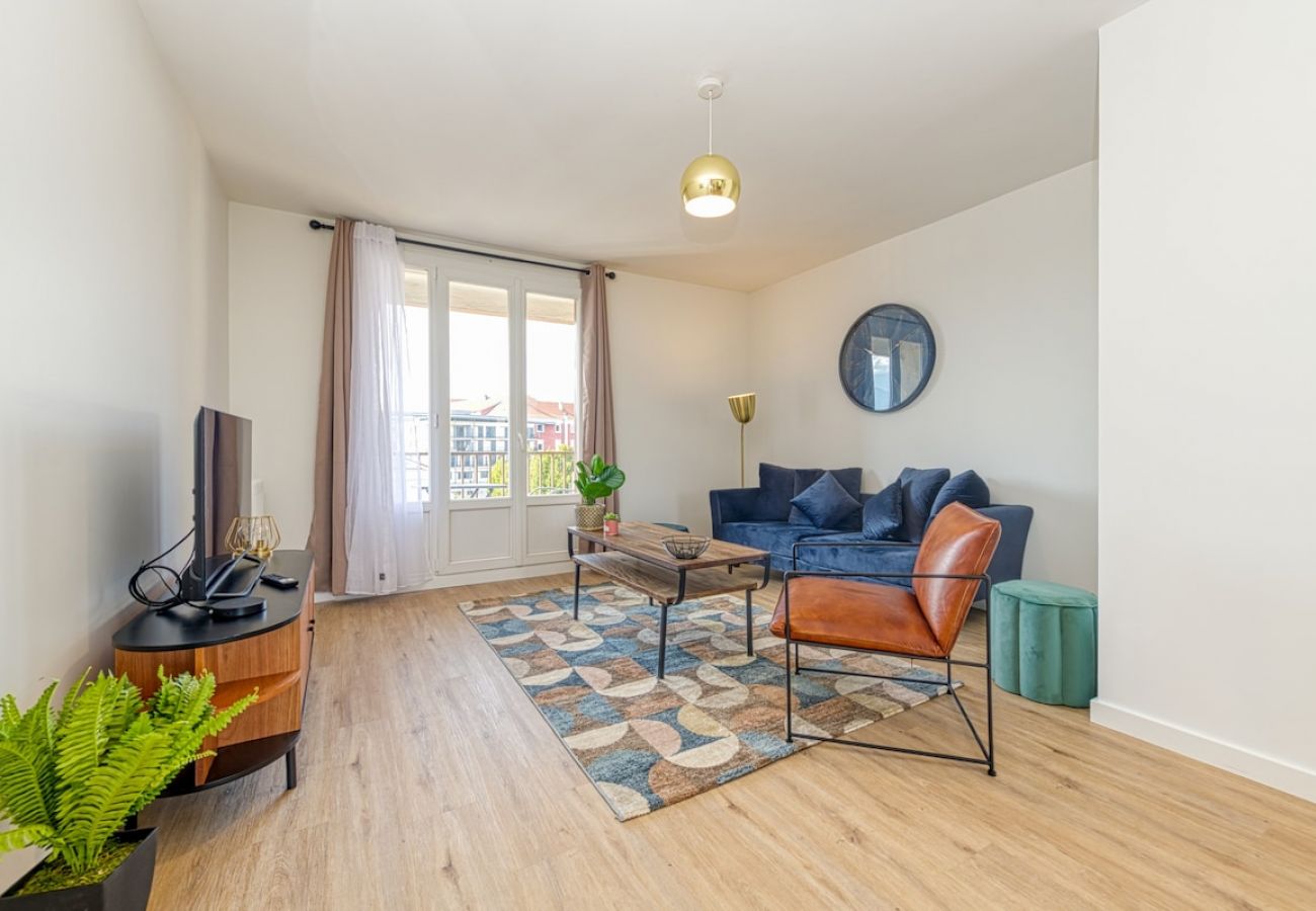 Appartement à Grenoble - Haut standing, 4 ch dont 2 sdb privé, clim, fibre 