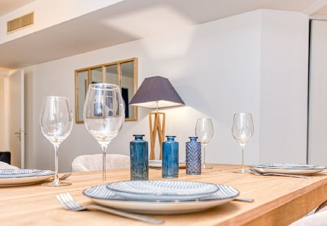 Appartement à Grenoble - Quartier Gare, 2 personnes, wifi fibre, balcon  Appartement à Grenoble - Quartier Gare, 2 personnes, wifi fibre, balcon