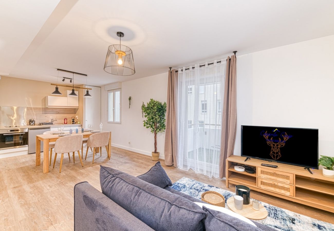 Appartement à Grenoble - Quartier Gare, 2 personnes, wifi fibre, balcon 