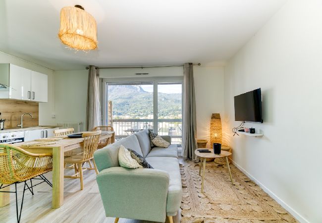 Appartement à Grenoble - SUPERBE: parking gratuit + wifi fibre + balcon ❤  Appartement à Grenoble - SUPERBE: parking gratuit + wifi fibre + balcon ❤
