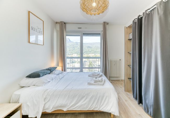 Appartement à Grenoble - SUPERBE: parking gratuit + wifi fibre + balcon ❤  Appartement à Grenoble - SUPERBE: parking gratuit + wifi fibre + balcon ❤