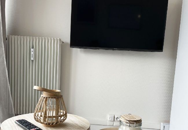 Appartement à Grenoble - SUPERBE: parking gratuit + wifi puissant + balcon  Appartement à Grenoble - SUPERBE: parking gratuit + wifi puissant + balcon