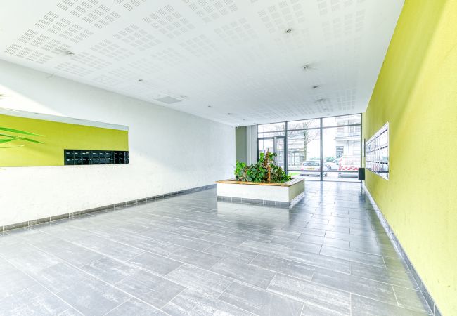 Appartement à Grenoble - 5min Alpexpo: 4 personnes-garage privé-terrasse Appartement à Grenoble - 5min Alpexpo: 4 personnes-garage privé-terrasse