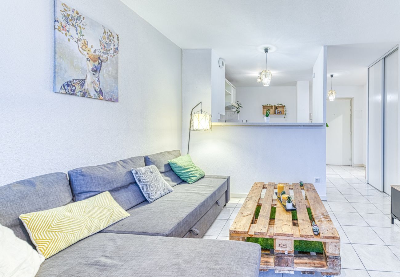 Appartement à Grenoble - 5min Alpexpo: 4 personnes-garage privé-terrasse Appartement à Grenoble - 5min Alpexpo: 4 personnes-garage privé-terrasse