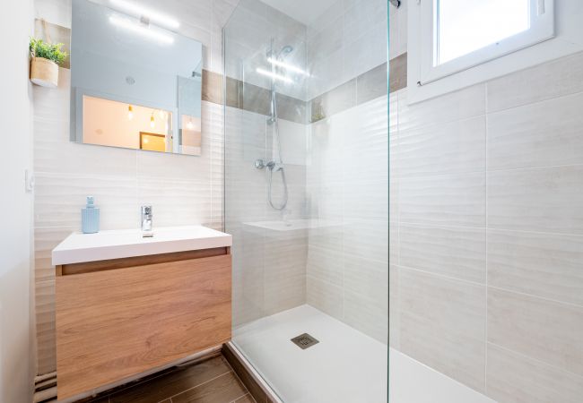 Studio à Grenoble - Elie Vernet Studio à Grenoble - Elie Vernet