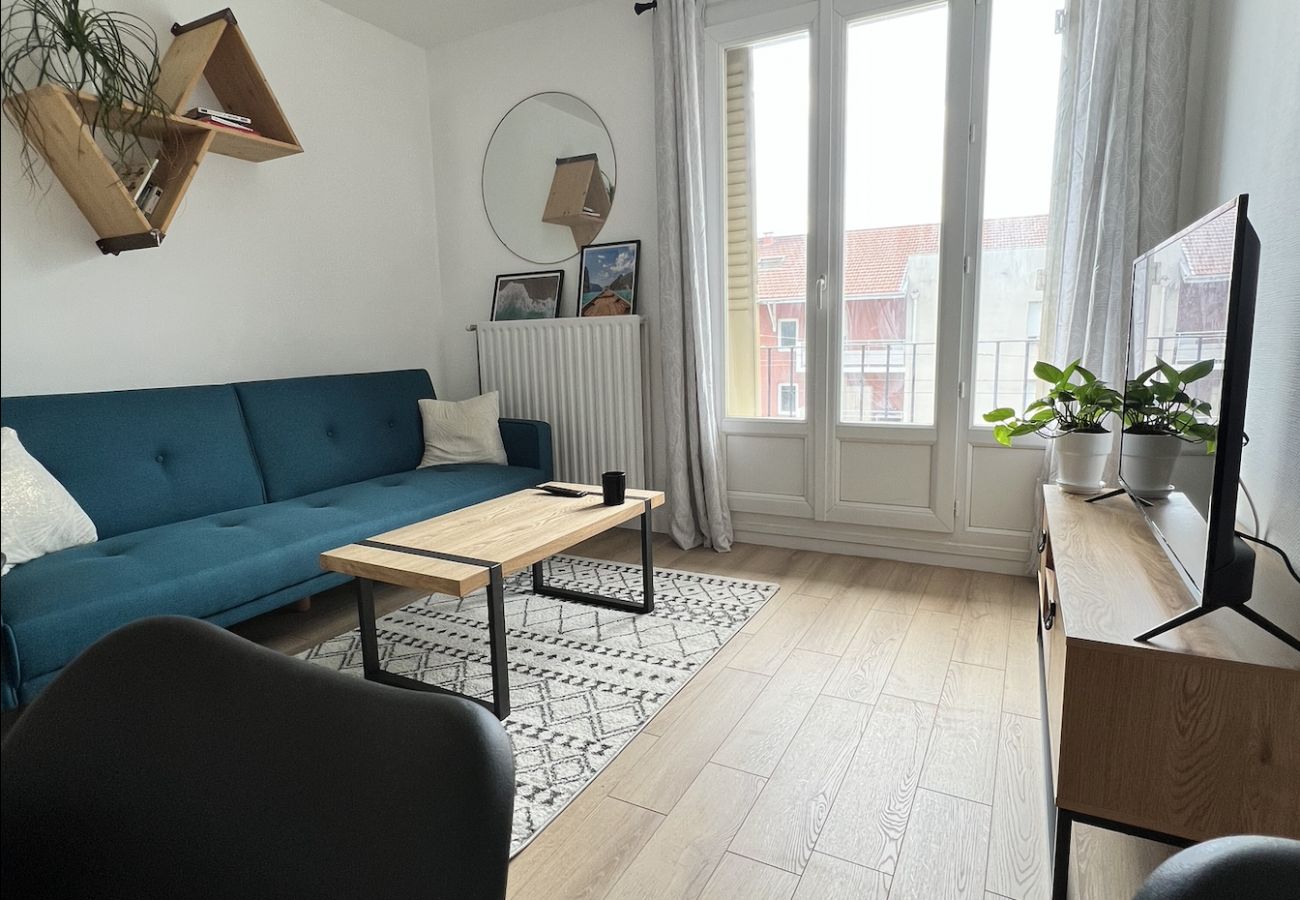 Appartement à Fontaine - Aristide Briand - Fontaine Appartement à Fontaine - Aristide Briand - Fontaine