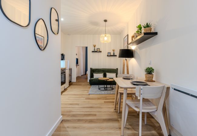 Appartement à Grenoble - Capitaine Camine  Appartement à Grenoble - Capitaine Camine