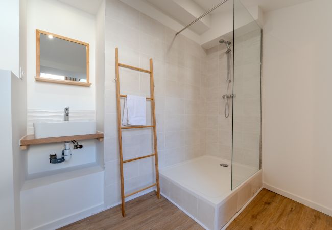 Appartement à Grenoble - Impasse Du Four Appartement à Grenoble - Impasse Du Four