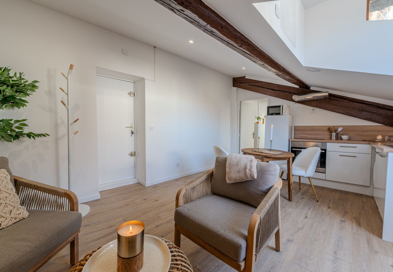 Appartement à Grenoble - Impasse Du Four Appartement à Grenoble - Impasse Du Four