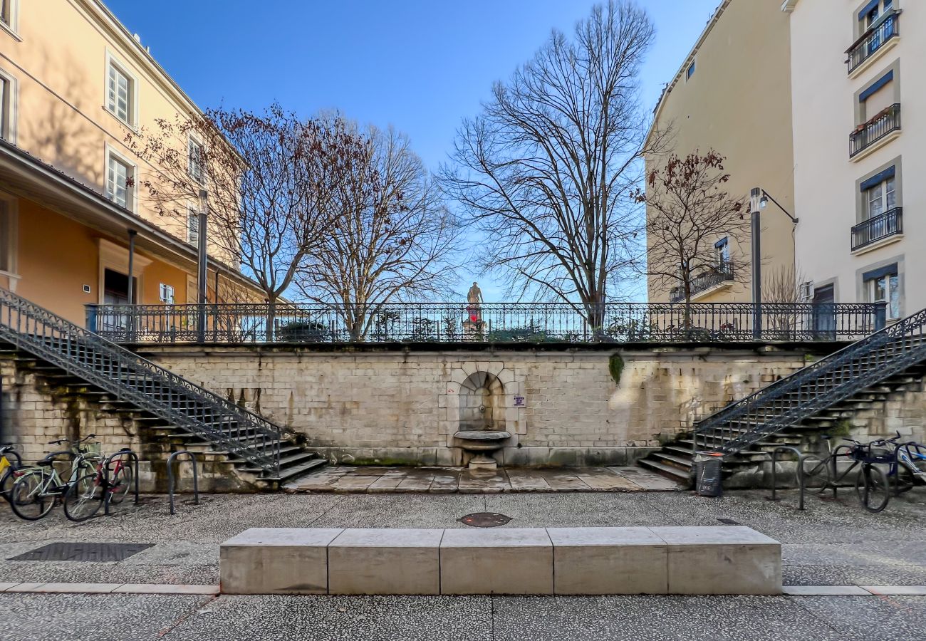 Appartement à Grenoble - Impasse Du Four Appartement à Grenoble - Impasse Du Four