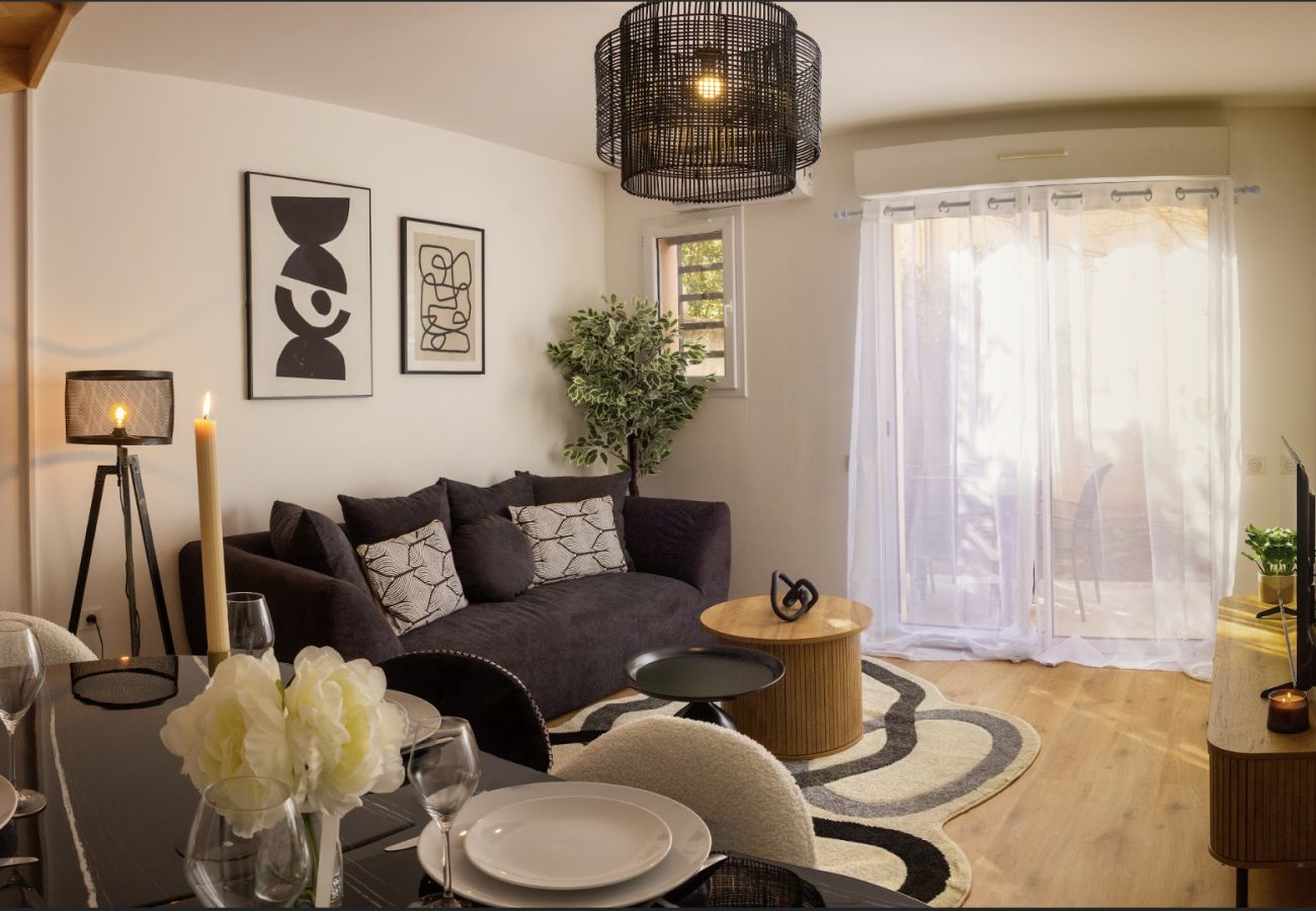 Appartement à Avignon - AVIGNON - Saint Jean Appartement à Avignon - AVIGNON - Saint Jean