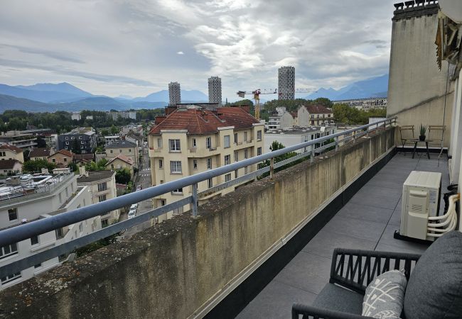 Appartement à Grenoble - Grésivaudan - wifi - climatisation Appartement à Grenoble - Grésivaudan - wifi - climatisation