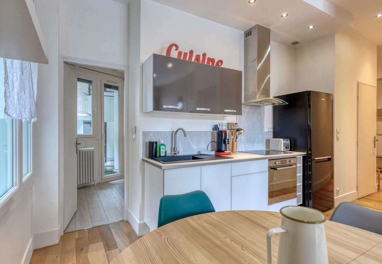 Appartement à Grenoble - République - Hyper-Centre - Cosy T2 avec Wifi Fibre Appartement à Grenoble - République - Hyper-Centre - Cosy T2 avec Wifi Fibre