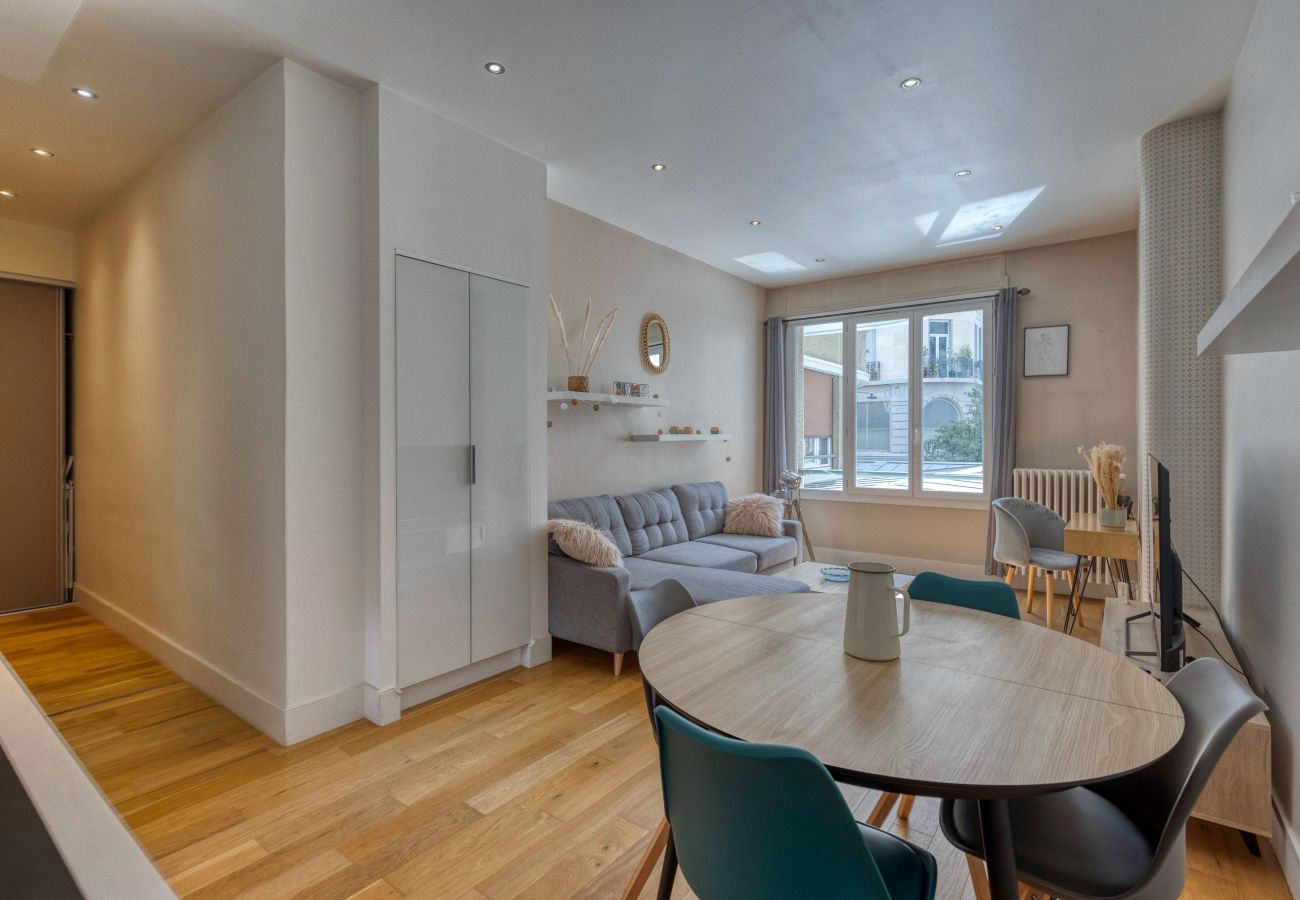 Appartement à Grenoble - République - Hyper-Centre - Cosy T2 avec Wifi Fibre Appartement à Grenoble - République - Hyper-Centre - Cosy T2 avec Wifi Fibre