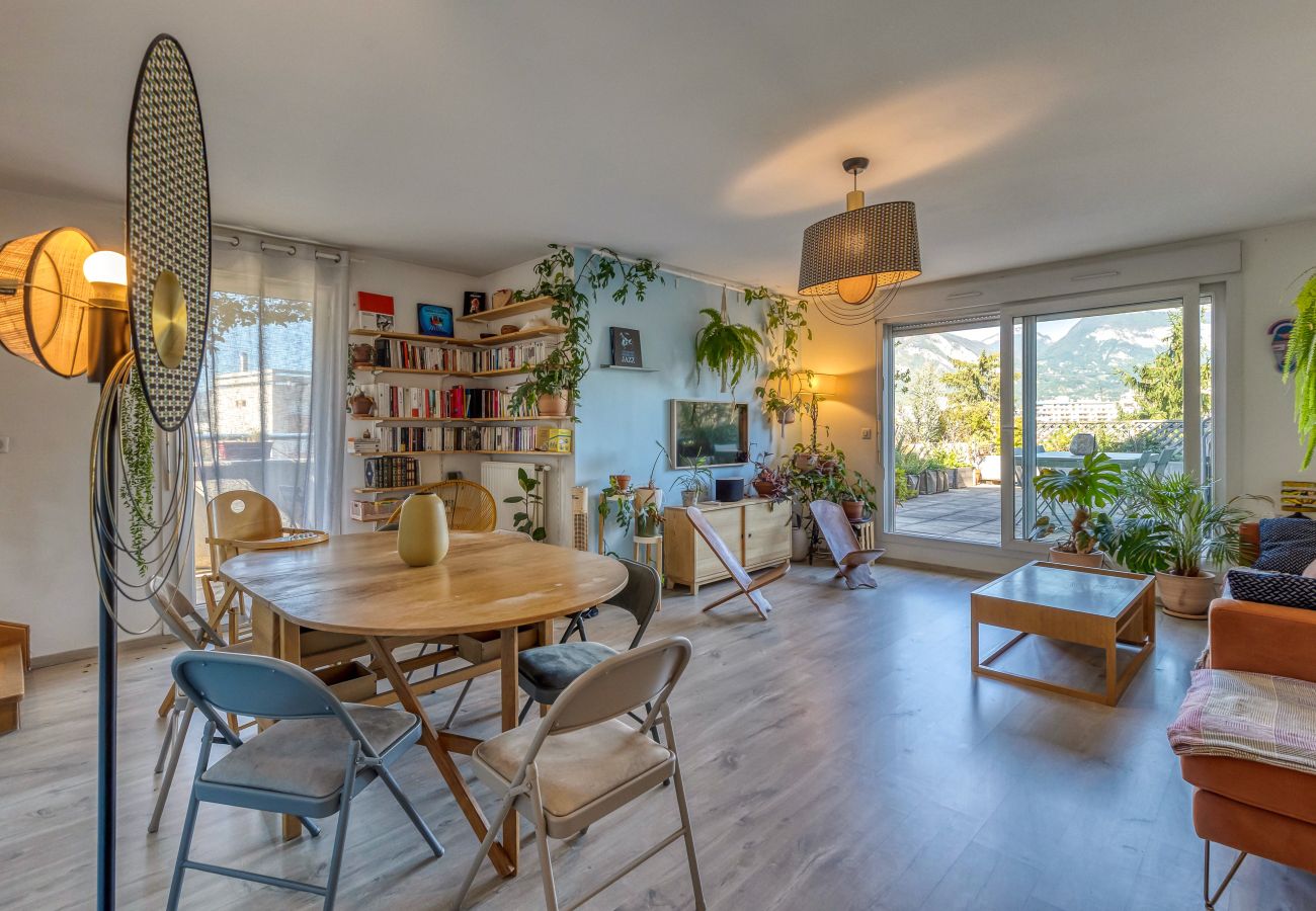 Appartement à Grenoble - Paul Bourget - Le Nid des Cimes - Spacieux & Vue montagnes 